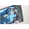 Image 6 : Lucknow D85H 8 1/2' double auger snowblower, hydraulic turn, 3pth