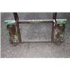 Image 5 : used 2 prong bale spear, JD 500 series hook-up