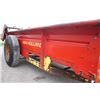 Image 11 : New Holland 519 single axle manure spreader, top beater, one owner