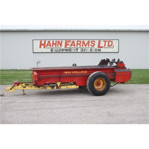 New Holland 519 single axle manure spreader, top beater, one owner