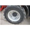 Image 12 : Case/Int 105U 4wd tractor, cab, air, L740 SL loader, 7' bucket, front aux hydraulics, 460/85R34, 2 r