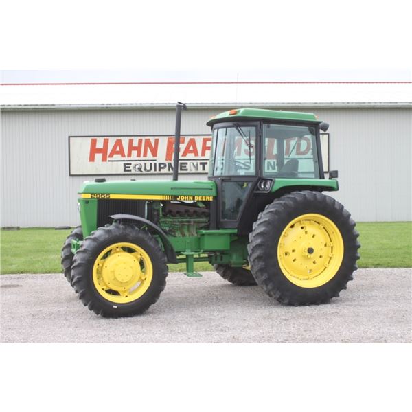 JD 2955 4wd tractor, cab, air, hi/lo, 16.9R38, R&P axle, 3 remotes, 3281 hours, one owner, local est