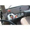 Image 17 : JD 3155 4wd tractor, cab, air, hi/lo, 18.4-38, 2 remotes