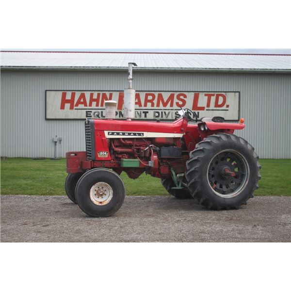 Int 1206 Farmall 2wd tractor, 2 remotes, TA, diesel, 18.4x38, 6 suitcase weights, 9175 hours, local