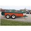 Image 4 : New Idea tandem axle manure spreader, single beater