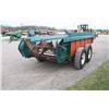 Image 5 : New Idea tandem axle manure spreader, single beater