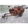 Image 2 : MF #10 small square baler with chute