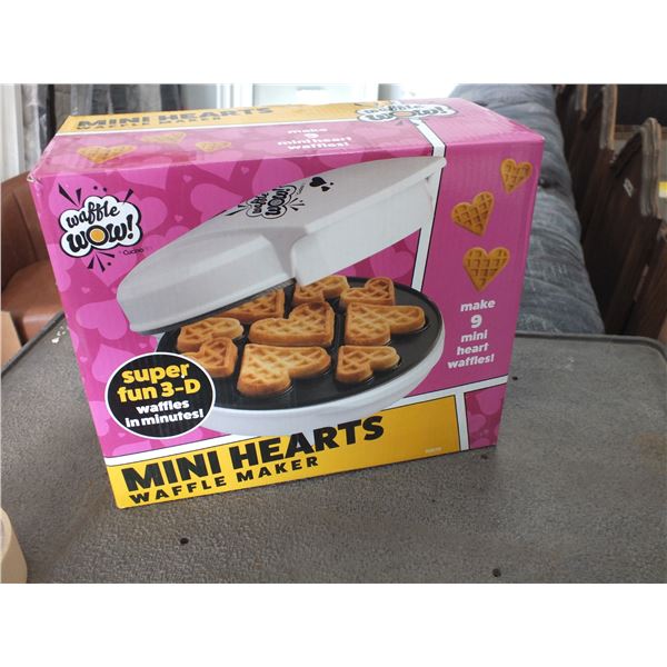 Mini Hearts Waffle Maker