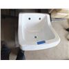 Image 1 : Porcelain Wash Sink