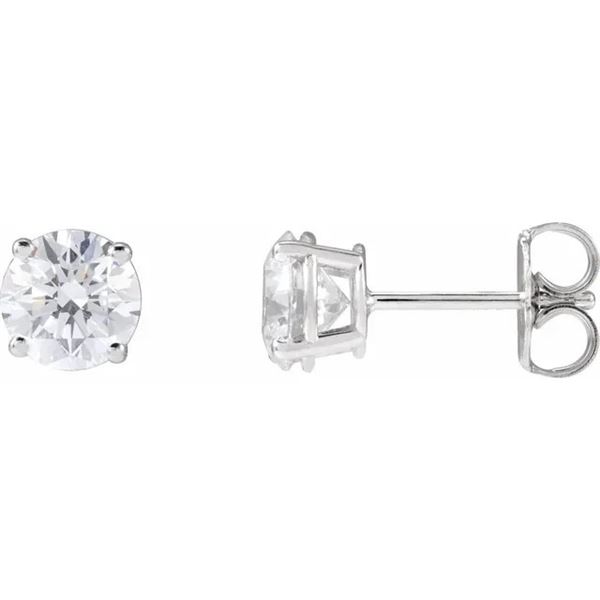 *Michigan – Diamond Stud Earings