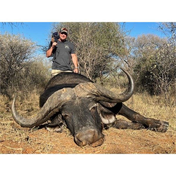 South Africa -  7 Days – Cape Buffalo Hunt for One Hunter
