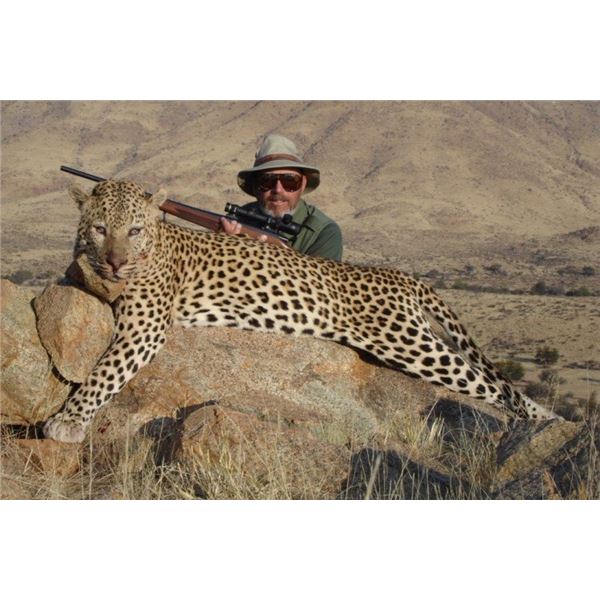 Trophy Leopard Hunt in Namibia
