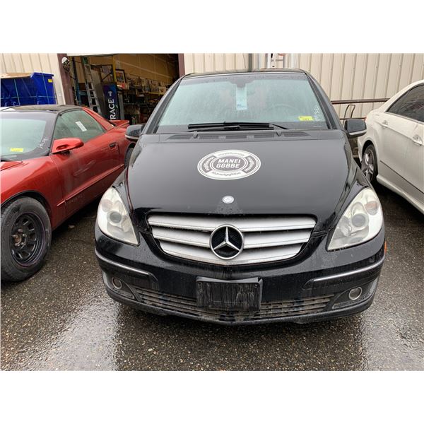 *TOW* 2008 MERCEDES B200 TURBO, 4DR HATCHBACK, BLACK, VIN WDDFH34X98J306203,
