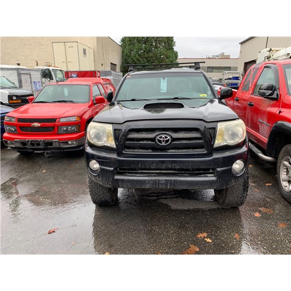 *TOW* 2006 TOYOTA TACOMA, SR5, 4DR CREWCAB, BLACK, VIN 5TEMU52N36Z167313,
