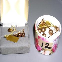 2 Pairs of 14k Gold Earrings (74)