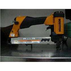 Heavy Duty Bostitch air stapler models 43852 & 43852R