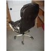 Image 2 : LEATHER OFFICE CHAIR