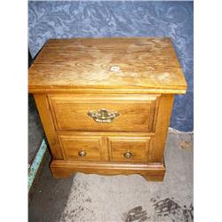 Oak 2 Drawer Night Stand (55)