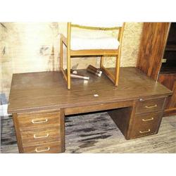 Office Desk and Chair (55)