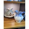 Image 1 : 2- Pitchers & basin