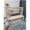 Image 2 : old washer and wringer