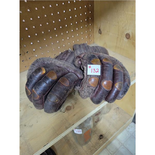 circa 1940s hockey gloves