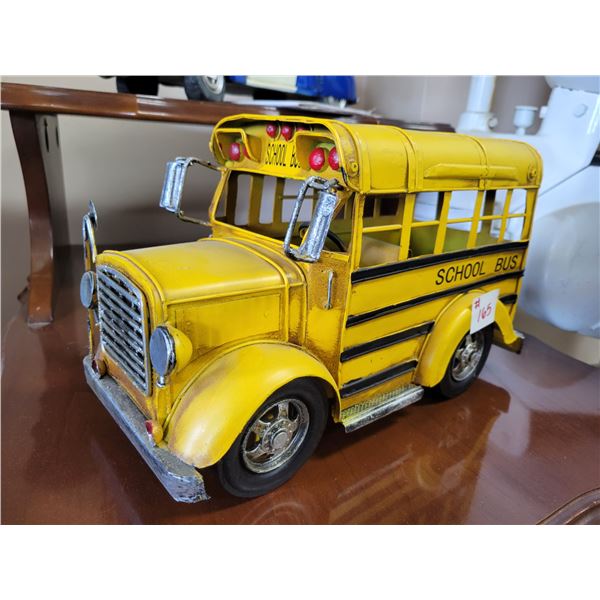 Tin school bus