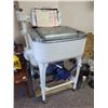 Image 1 : old Maytag washer with gas motor and manual