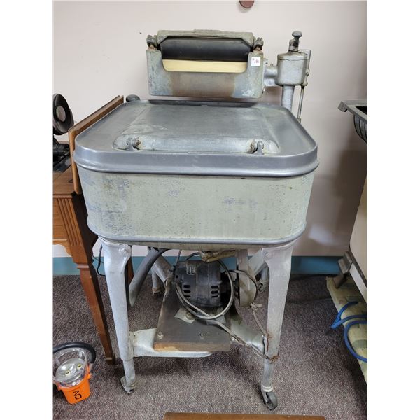 1924 Maytag washer