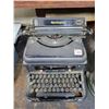 Image 1 : Remington type writer