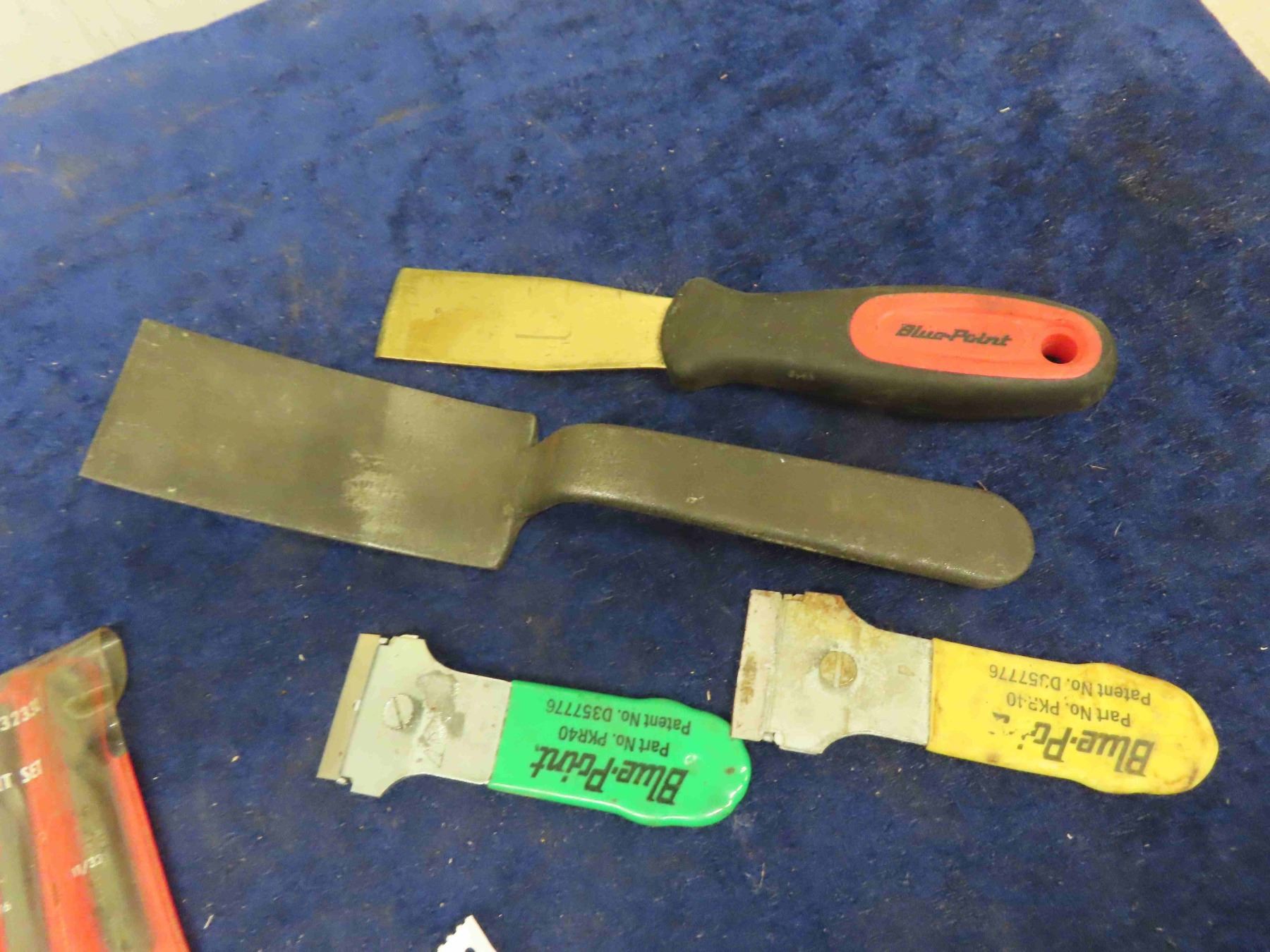 Mac Left Handed Drill Set , 2 Snap On Easy Outs , 4 Blue Point Scrapers