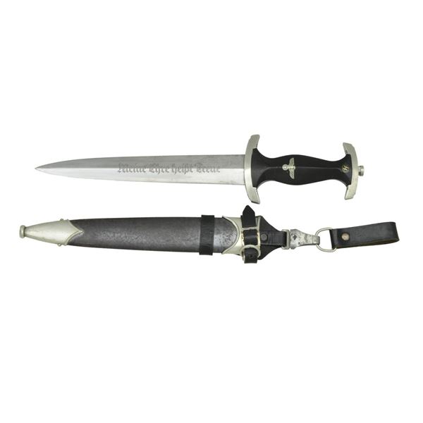 WWII GERMAN M1933 SS DAGGER.