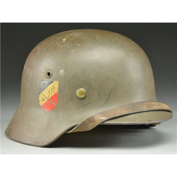 WWII GERMAN M1935 WEHRMACHT HELMET.
