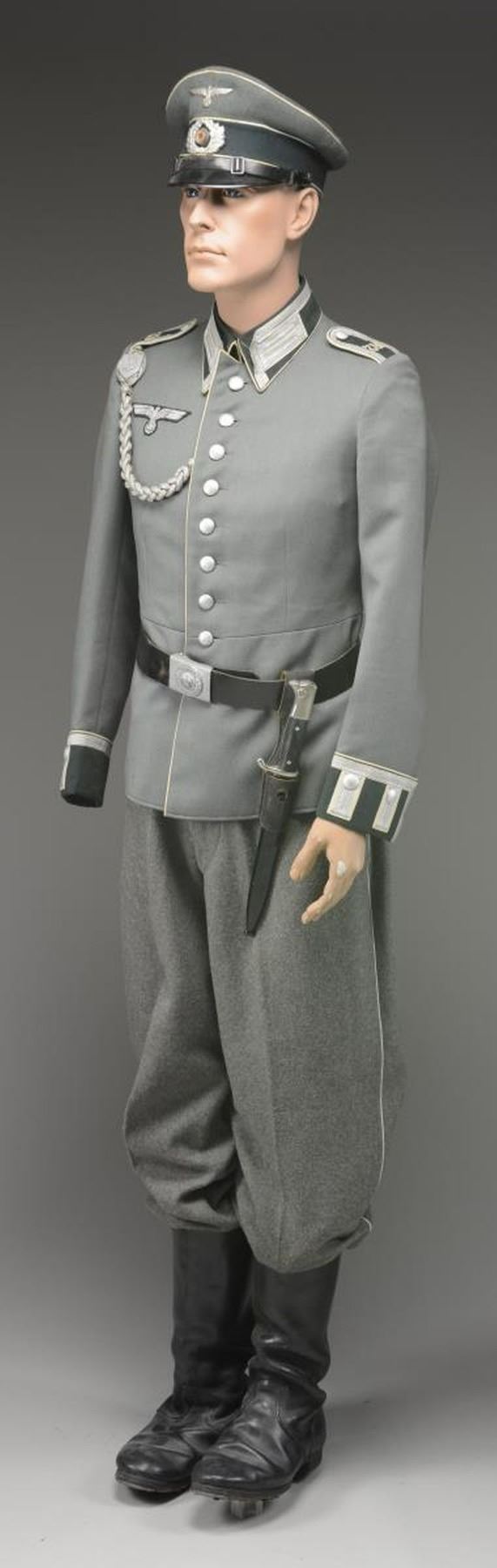 WWII GERMAN DRESS UNIFORM, HAT & ACCOUTREMENTS FOR - Poulin Auctions