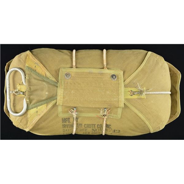 WWII US T5 RESERVE PARACHUTE.