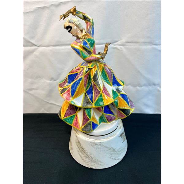 Masquerade Lady Dancer
