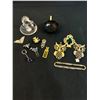 Image 1 : 2 Jewellery Holders, Pendants, Money Clips etc.