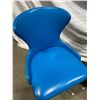 Image 2 : 2 Vintage Blue Swivel Chairs