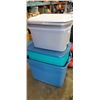 Image 2 : LOT OF 11 TOTES WITH LIDS