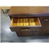 Image 8 : 2 DRAWER 3 CUPBOARD SEVER