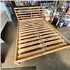 Image 2 : PINE QUEENSIZE BEDFRAME