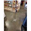 Image 2 : METAL ADJUSTABLE FLOOR LAMP