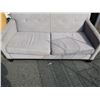 Image 2 : BUTTON BACK SOFA