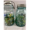 Image 2 : 2 Vintage Jars of Marbles