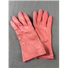 Image 2 : Calvin Klein Glasses & Pink Sz M Leather Gloves