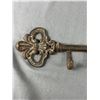 Image 2 : Vintage Glass Door Knob Set & Heavy Iron Key Holder