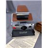 Image 2 : Vintage Polaroid FX-70 Land Camera. In Leather Case. Like New