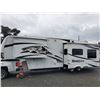 Image 10 : 0D --  2008 Montana 5th Wheel By Keystone , White, From The Tongue To The Bumper Is  40' Apx