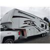 Image 1 : 0D --  2008 Montana 5th Wheel By Keystone , White, From The Tongue To The Bumper Is  40' Apx