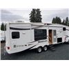 Image 25 : 0D --  2008 Montana 5th Wheel By Keystone , White, From The Tongue To The Bumper Is  40' Apx
